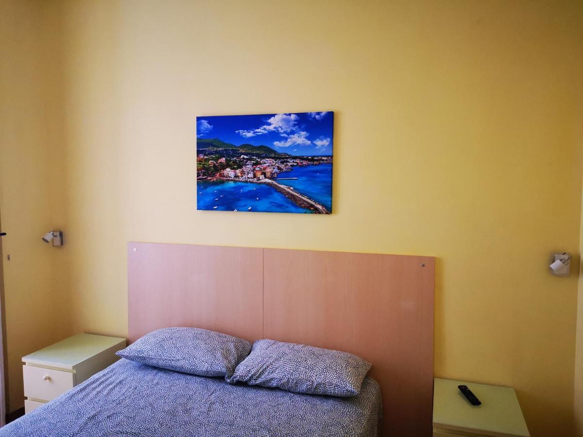 Casa Cupiello Via Chiaia - Casa Vacanze Ad Uso Esclusivo Neapel Exterior foto